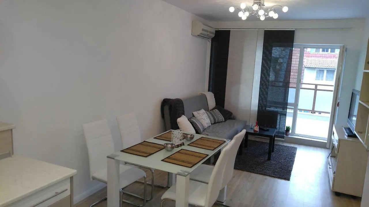 Modern Apartment Sofia Center